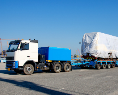 重型運(yùn)輸類：電焊工程車、工程搶險車等特種箱運(yùn)輸